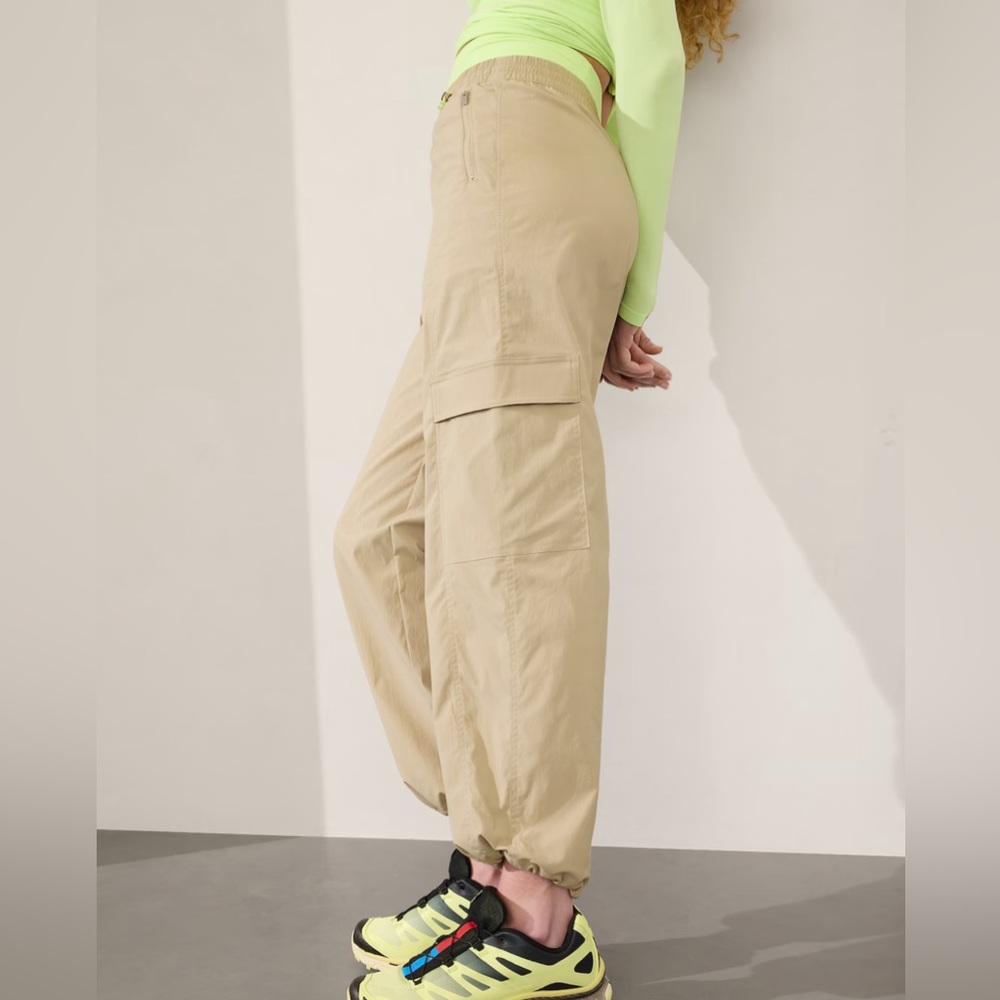 Athleta CASCADE CARGO POPLIN PANT
